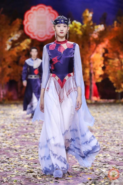 金景怡 不走尋常路的少數(shù)民族服飾設(shè)計(jì)師