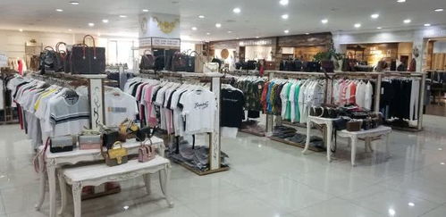 合肥服裝工廠店T恤10元一件，是噱頭還是真營(yíng)銷？小編親歷為你揭秘